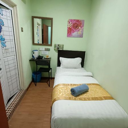 Hotel Zamburger Nur Ramadhan - Previously G Home Hotel Kota Bharu Buitenkant foto