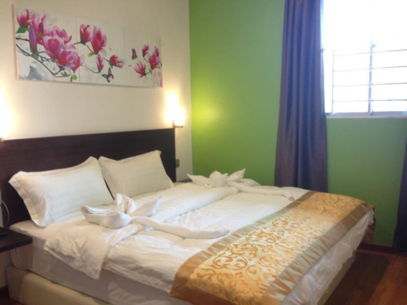Hotel Zamburger Nur Ramadhan - Previously G Home Hotel Kota Bharu Buitenkant foto