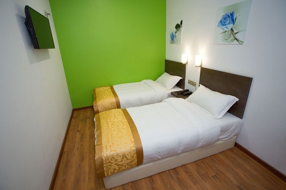 Hotel Zamburger Nur Ramadhan - Previously G Home Hotel Kota Bharu Buitenkant foto